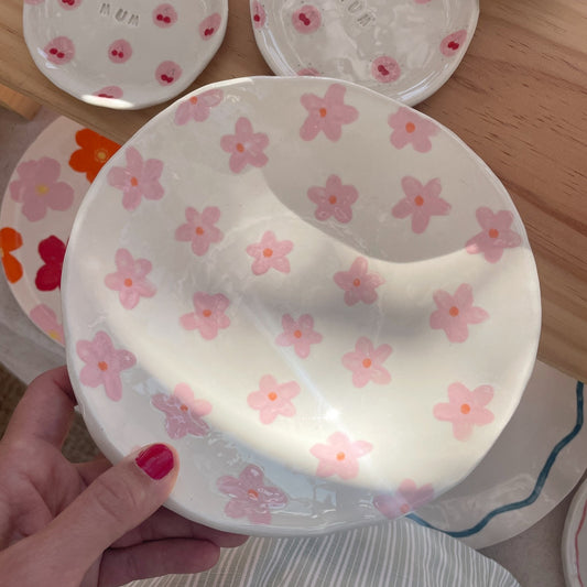 Pink Daisy serving bowl