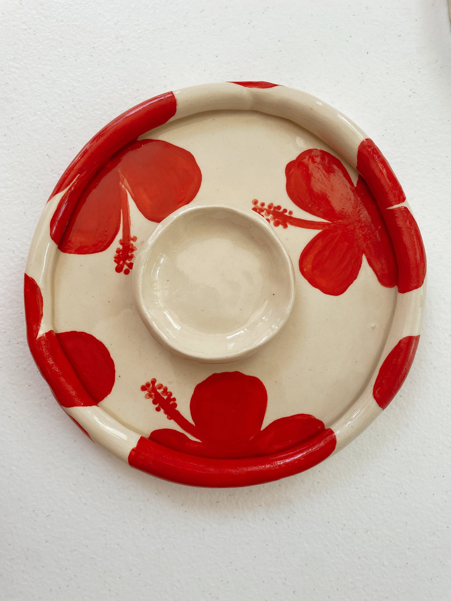 Red hibiscus dipping plate