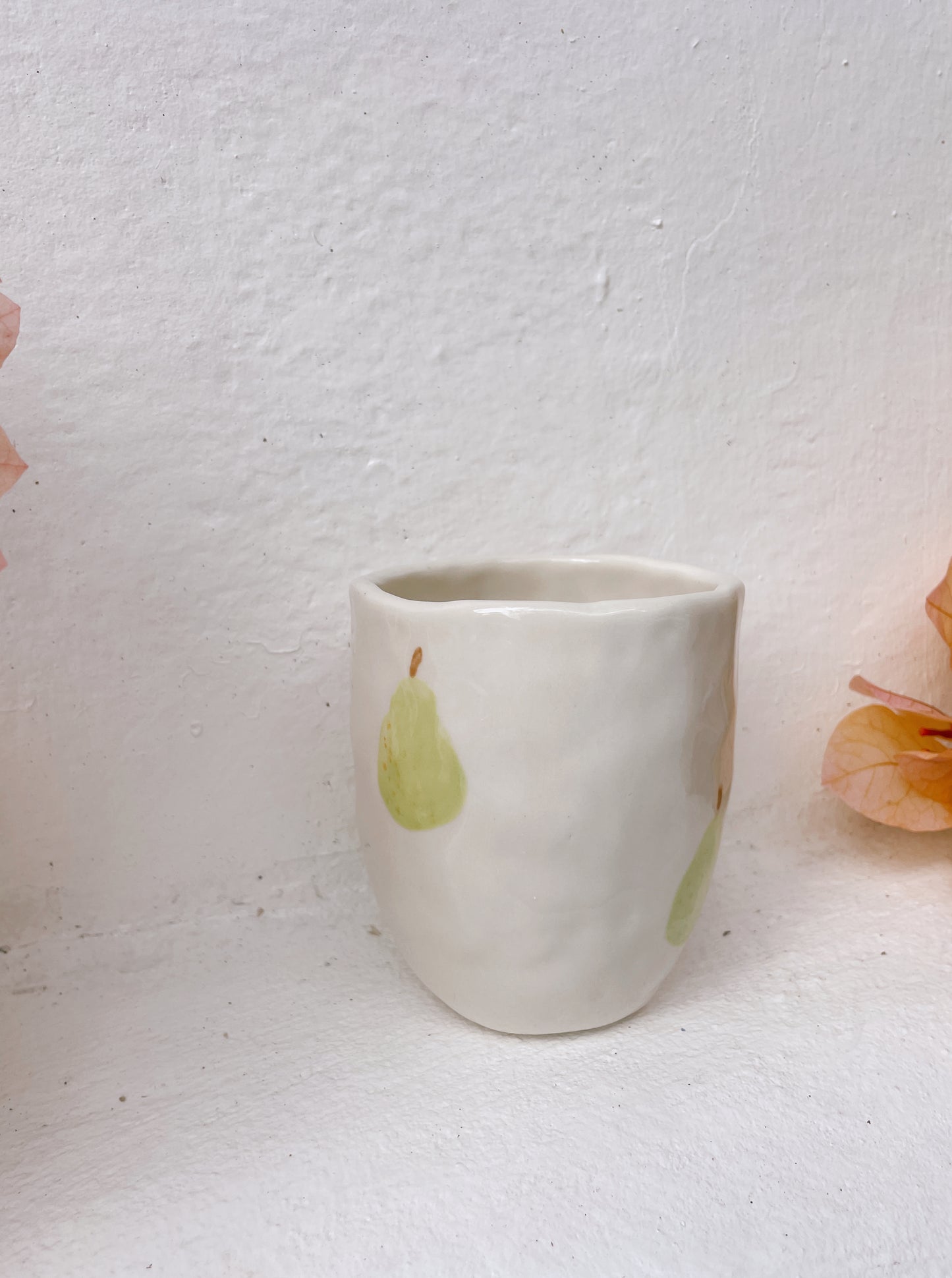 Pear hug mug